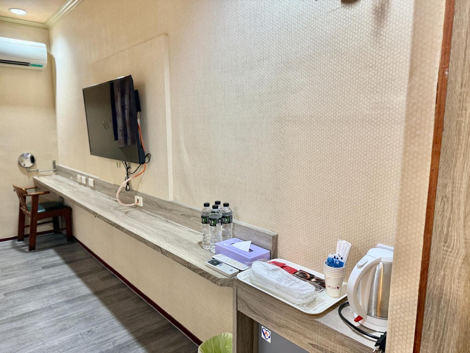 Wl Hotel Hsinchu Buitenkant foto
