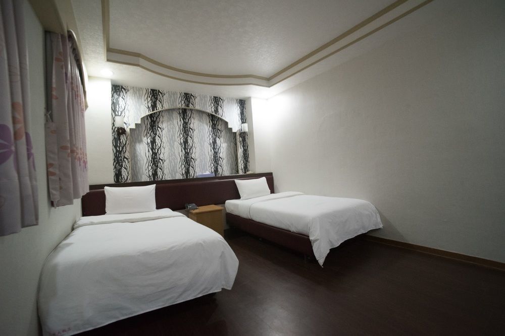 Wl Hotel Hsinchu Buitenkant foto